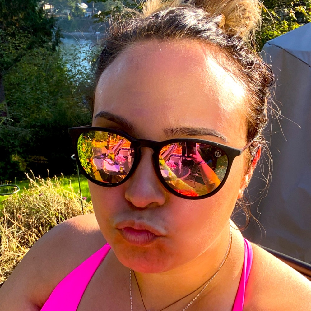 Meet your Posher, Selena